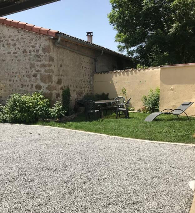 Jolie Maison De Campagne, Compostelle Soleymieux Экстерьер фото